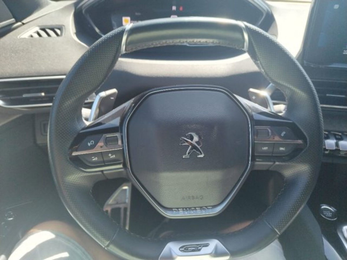 Peugeot 3008 BlueHDi 130 S&S EAT8 GT Pack (11)