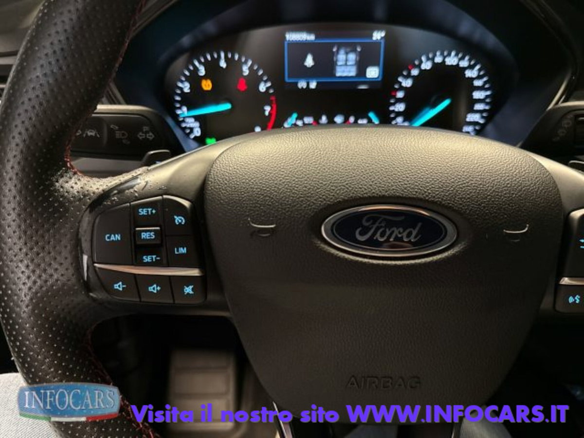 Ford Focus Station Wagon 1.0 EcoBoost Hybrid 155 CV SW ST-Line (19)