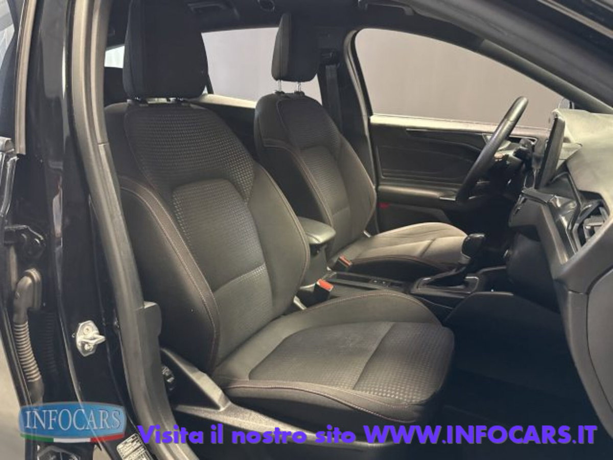 Ford Focus Station Wagon 1.0 EcoBoost Hybrid 155 CV SW ST-Line (6)