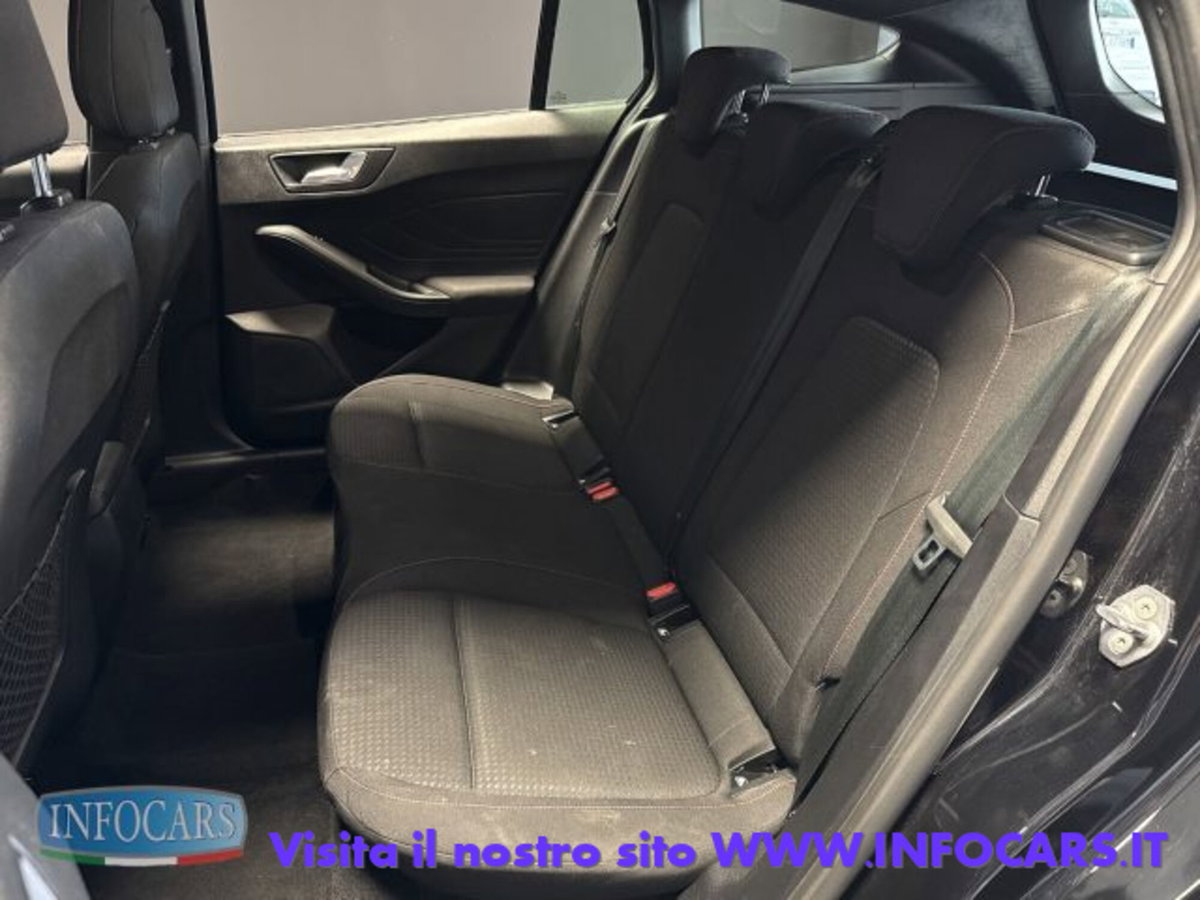 Ford Focus Station Wagon 1.0 EcoBoost Hybrid 155 CV SW ST-Line (7)