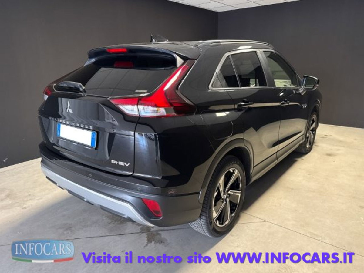 Mitsubishi Eclipse Cross 2.4 phev Instyle sda pack 0 s-awc (4)