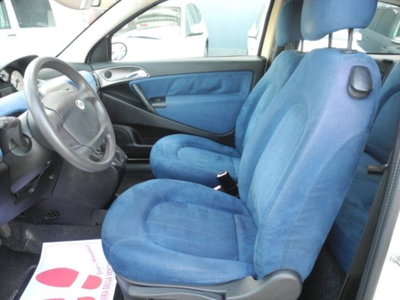 Lancia Ypsilon 16V Oro (10)