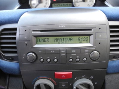 Lancia Ypsilon 16V Oro (19)