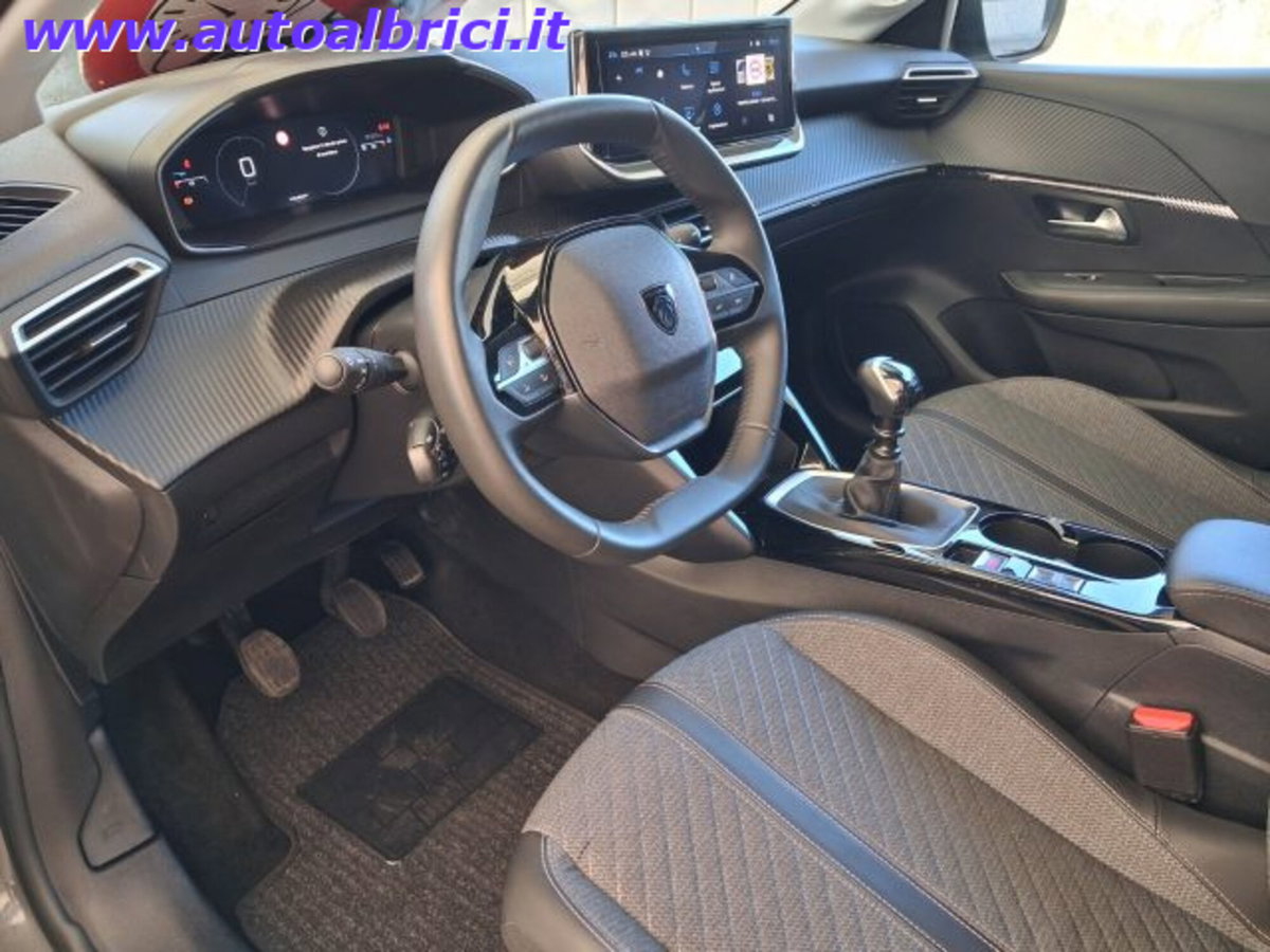 Peugeot 208 1.2 puretech Active s&s 100cv (15)
