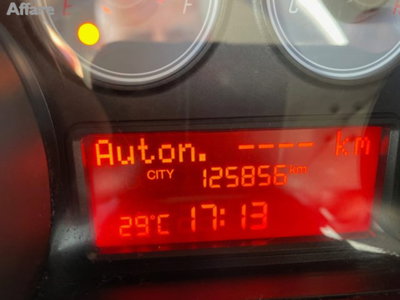 Fiat Punto 1.3 MJT II S&S 95 CV 5 porte Street (12)