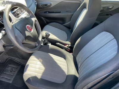 Fiat Punto 1.3 MJT II S&S 95 CV 5 porte Street (8)