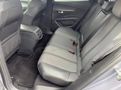 Peugeot 3008 BlueHDi 130 S&S EAT8 Allure Pack (11)