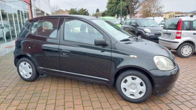 Toyota Yaris 16V cat 5 porte '03 (4)