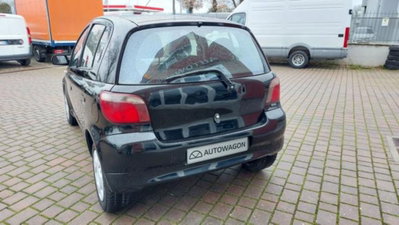 Toyota Yaris 16V cat 5 porte '03 (5)