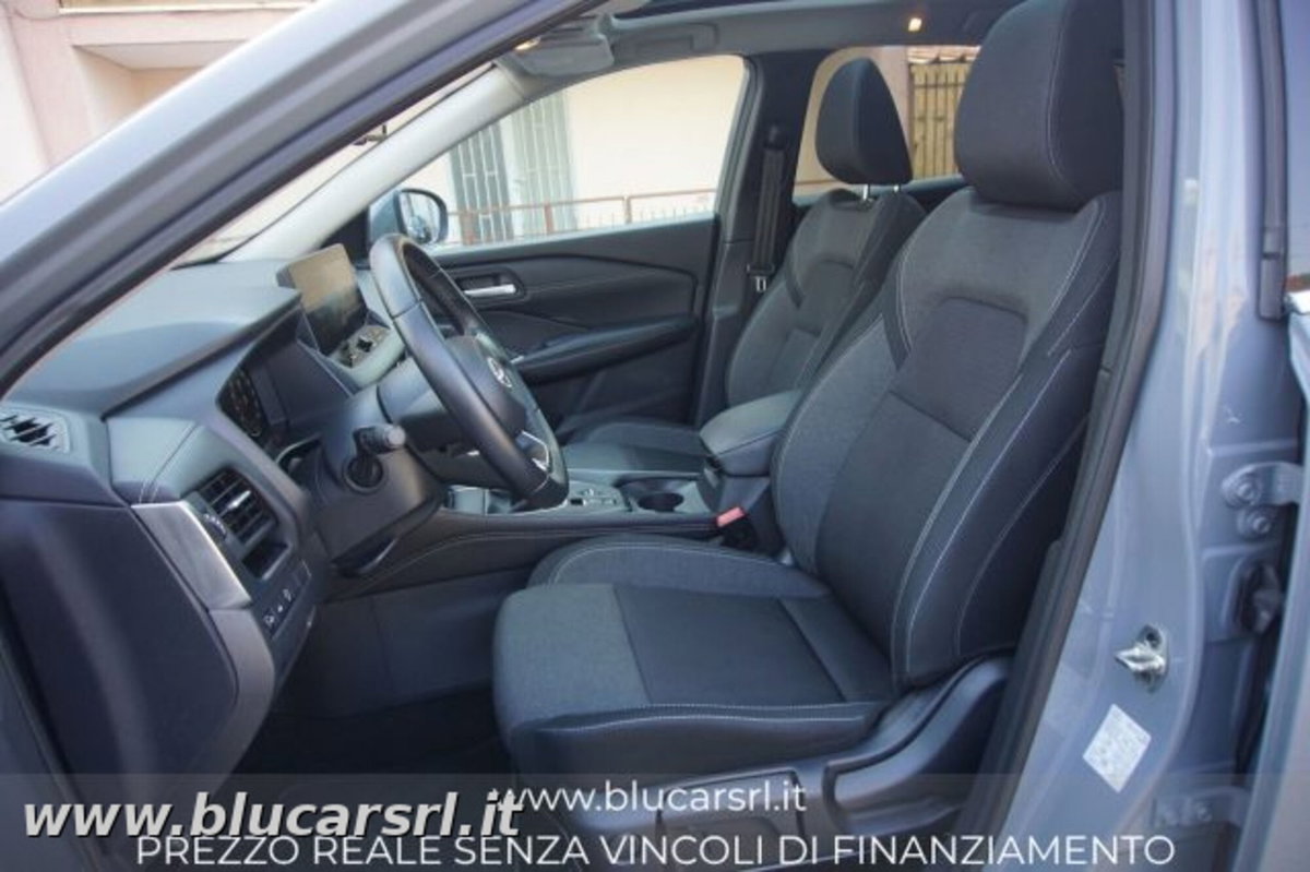 Nissan Qashqai 1.3 mhev N-Connecta 2wd 140cv (5)