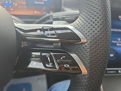 Mercedes-Benz GLC EQ 300 AMG Line Premium 4matic (12)