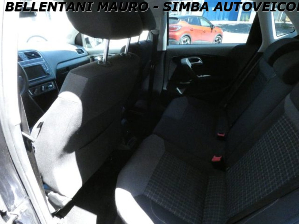 Volkswagen Polo 1.0 MPI 75 CV 5p. Comfortline (10)