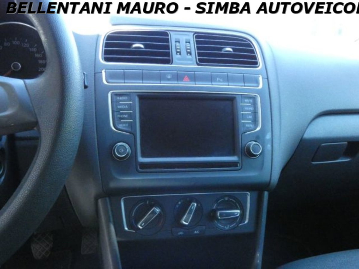 Volkswagen Polo 1.0 MPI 75 CV 5p. Comfortline (12)