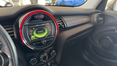 MINI Mini 1.5 Cooper D (10)
