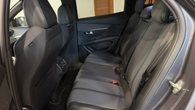Peugeot 3008 BlueHDi 130 S&S EAT8 Allure Pack (11)