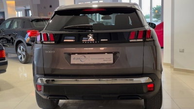 Peugeot 3008 BlueHDi 130 S&S EAT8 Allure Pack (6)