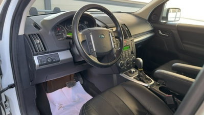 Land Rover Freelander 2.2 SD4 S.W. HSE (8)
