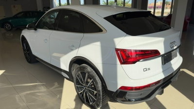 Audi Q5 Sportback 40 2.0 tdi mhev 12V S line Plus quattro s-tronic (7)