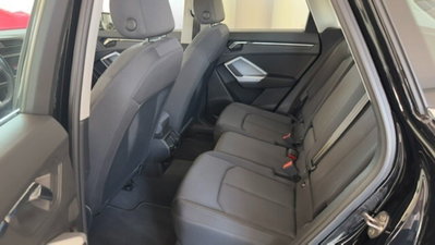 Audi Q3 35 TDI quattro S tronic Business Advanced (9)