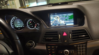 Mercedes-Benz Classe E 250 CGI BlueEFFICIENCY Executive (19)