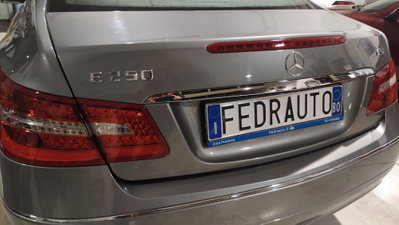 Mercedes-Benz Classe E 250 CGI BlueEFFICIENCY Executive (8)