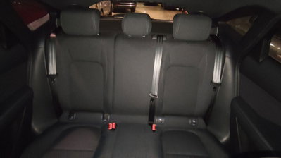 Jaguar E-Pace 2.0D 150 CV S (11)
