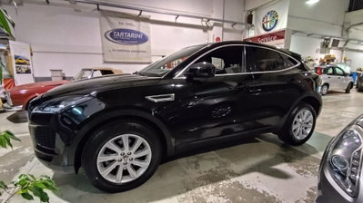 Jaguar E-Pace 2.0D 150 CV S (3)