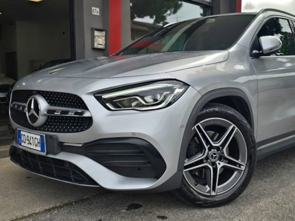 Mercedes-Benz GLA SUV 200 d AMG Line Premium Plus 4matic auto (18)