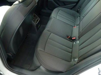 Audi A4 Avant 40 g-tron S tronic Business Advanced (17)