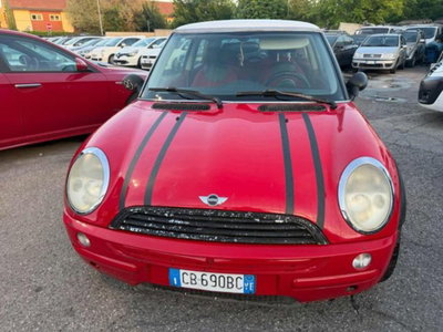 MINI Mini 1.6 16V Cooper (4)
