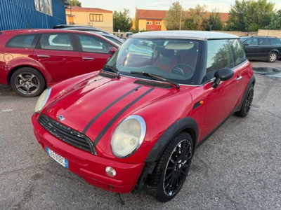 MINI Mini 1.6 16V Cooper (3)