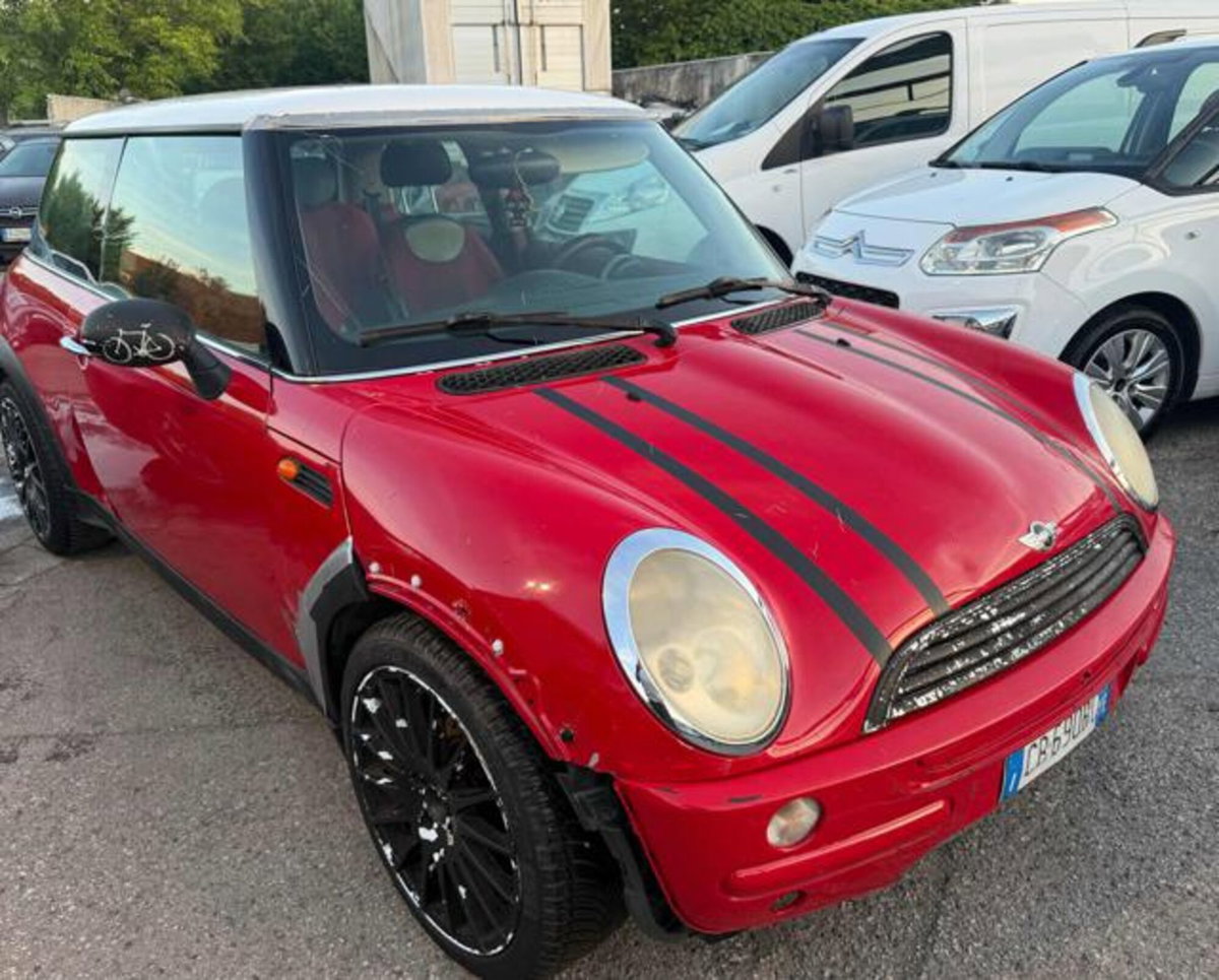 MINI Mini 1.6 16V Cooper (5)