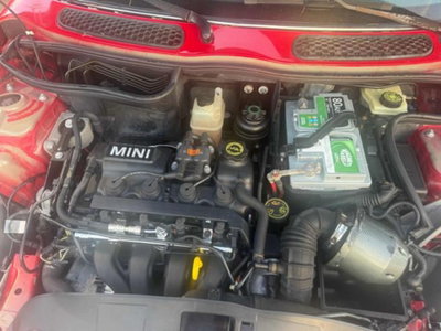 MINI Mini 1.6 16V Cooper (10)