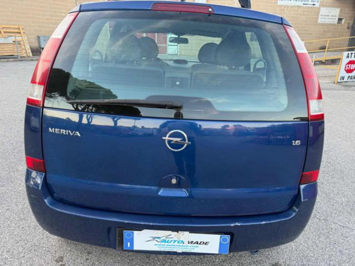 Opel Meriva 1.6 16V Cosmo (19)