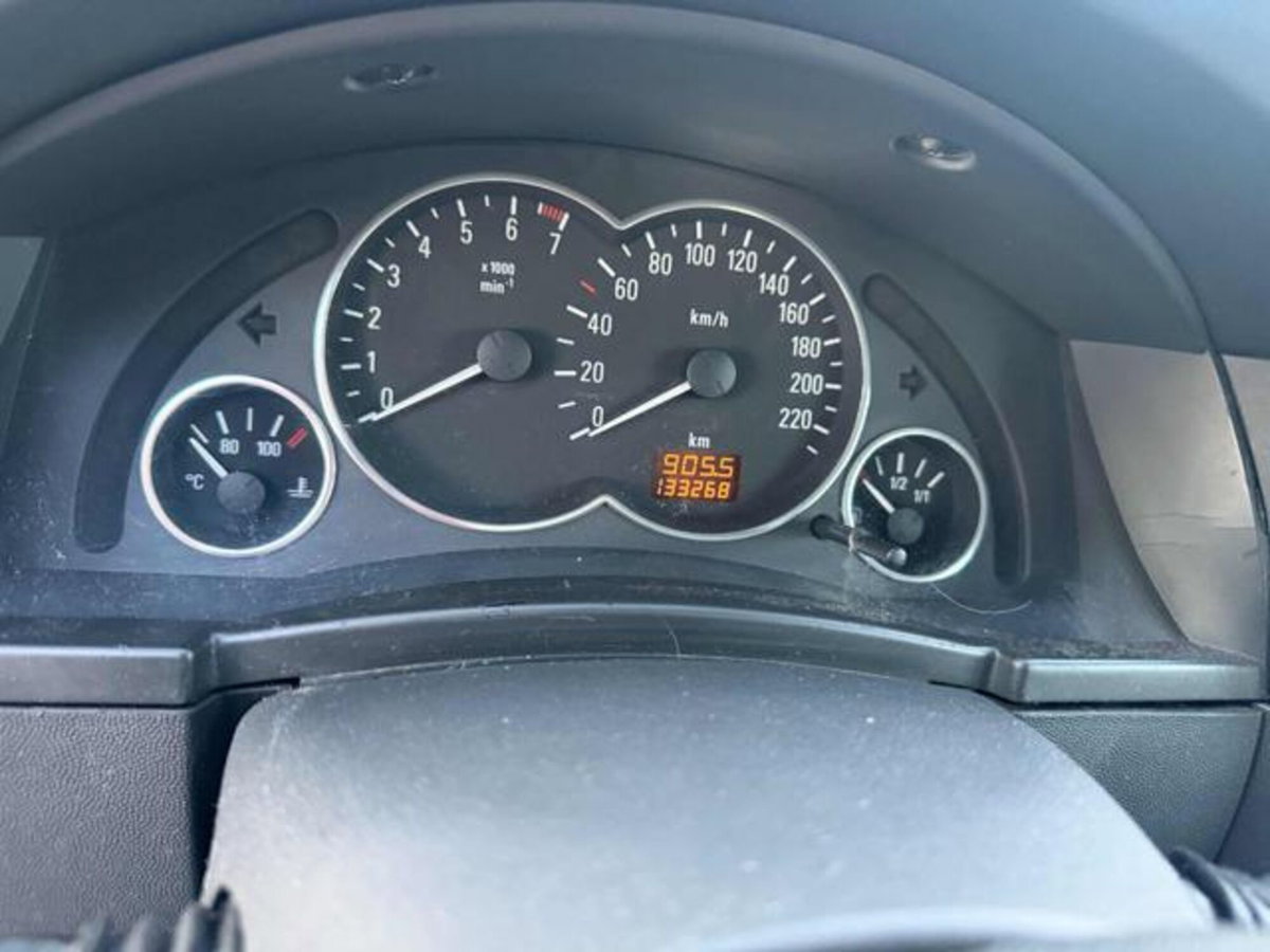 Opel Meriva 1.6 16V Cosmo (2)
