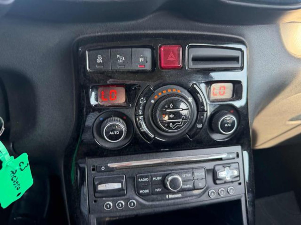 Citroen C3 Picasso 1.6 HDi 90 Exclusive Theatre (12)