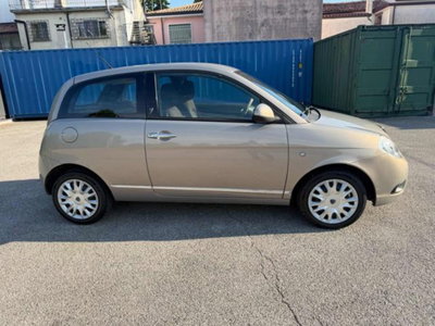 Lancia Ypsilon 1.3 MJT 75 CV Diva (13)