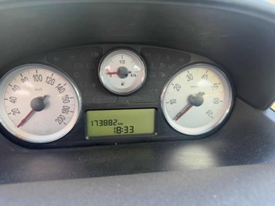 Lancia Ypsilon 1.3 MJT 75 CV Diva (16)