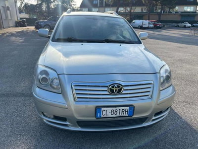 Toyota Avensis Station Wagon 2.0 D-4D 16V Station Wagon (19)