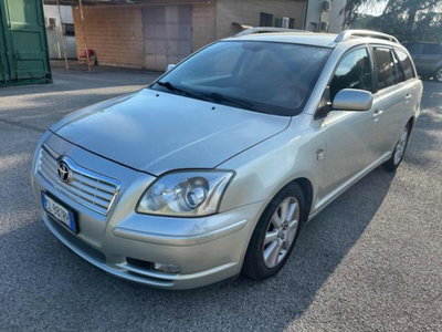 Toyota Avensis Station Wagon 2.0 D-4D 16V Station Wagon (2)