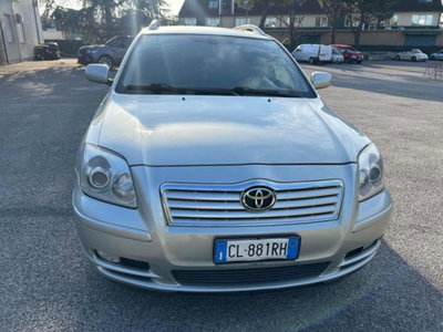 Toyota Avensis Station Wagon 2.0 D-4D 16V Station Wagon (3)