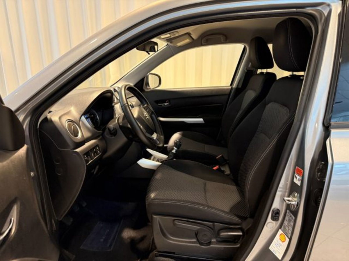 Suzuki Vitara 1.6 DDiS 4WD AllGrip DCT V-Top (4)
