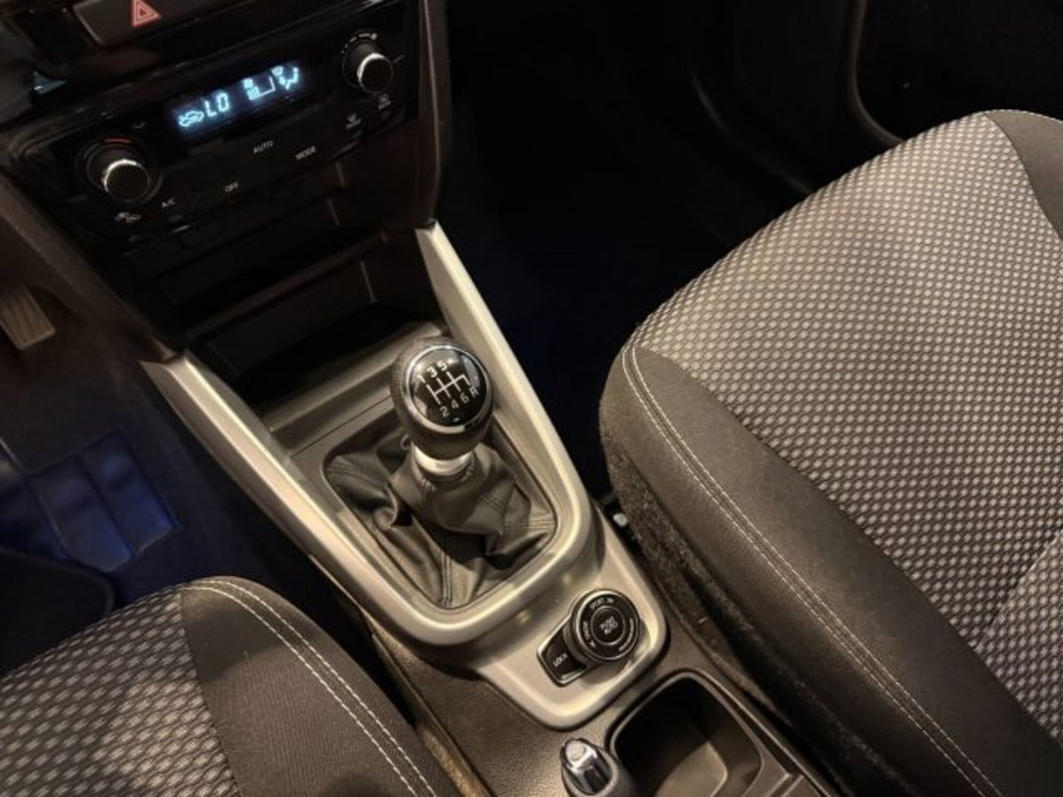 Suzuki Vitara 1.6 DDiS 4WD AllGrip DCT V-Top (8)