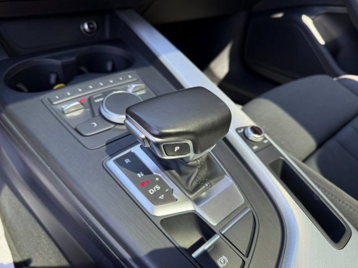 Audi A4 Avant 3.0 TDI 272 CV quattro tiptronic Design (17)