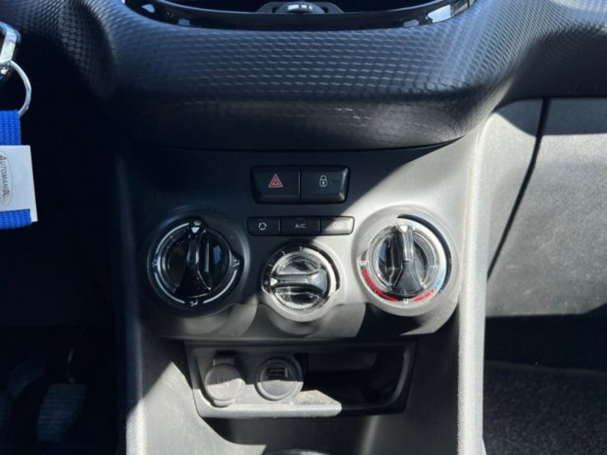 Peugeot 208 82 Stop&Start 5 porte Signature (16)