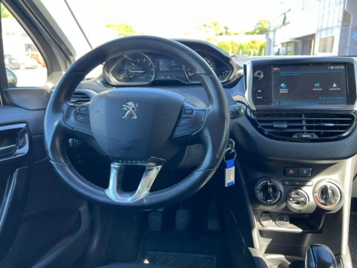 Peugeot 208 82 Stop&Start 5 porte Signature (18)