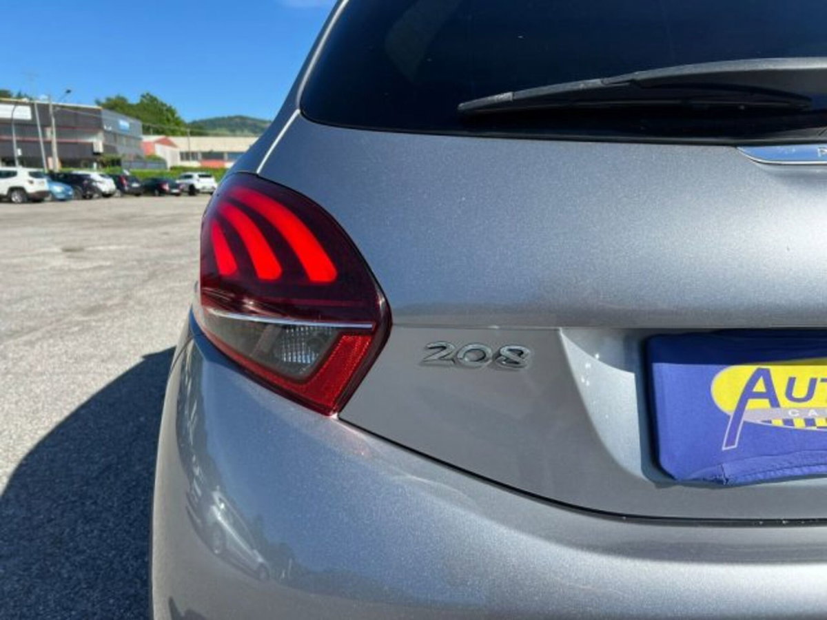 Peugeot 208 82 Stop&Start 5 porte Signature (19)