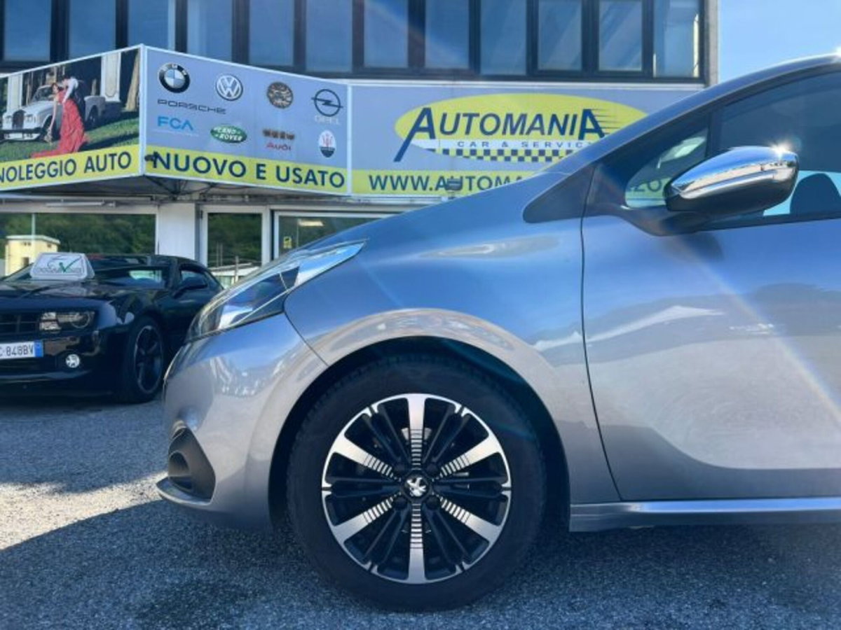 Peugeot 208 82 Stop&Start 5 porte Signature (4)