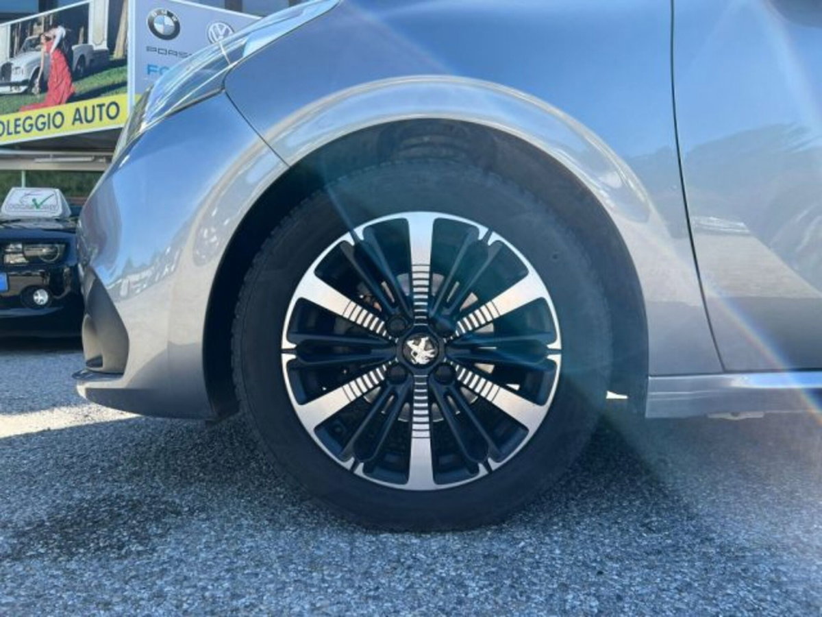 Peugeot 208 82 Stop&Start 5 porte Signature (7)