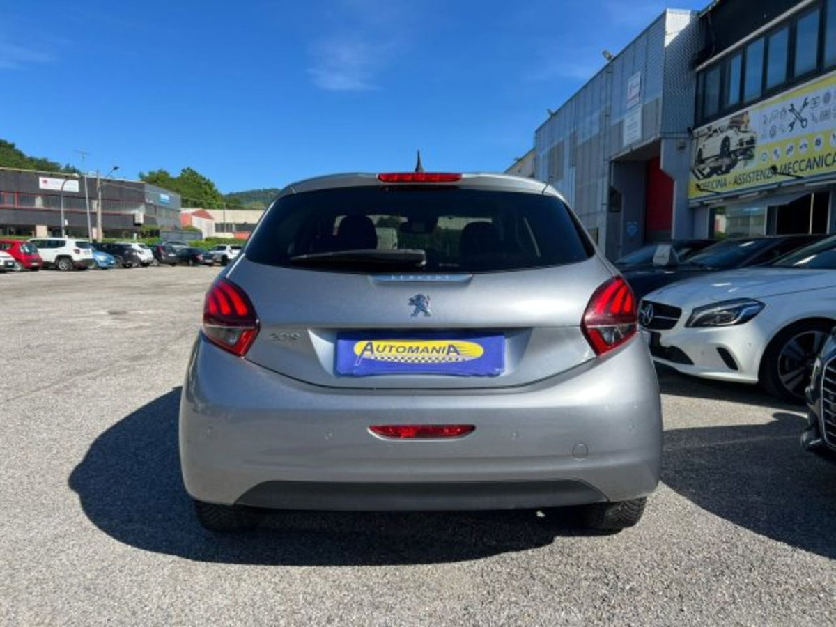 Peugeot 208 82 Stop&Start 5 porte Signature (8)